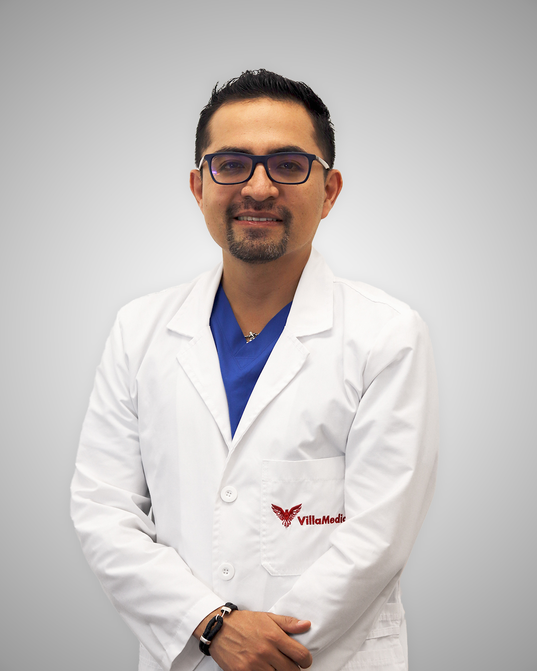 Dr. Alexis Altamirano